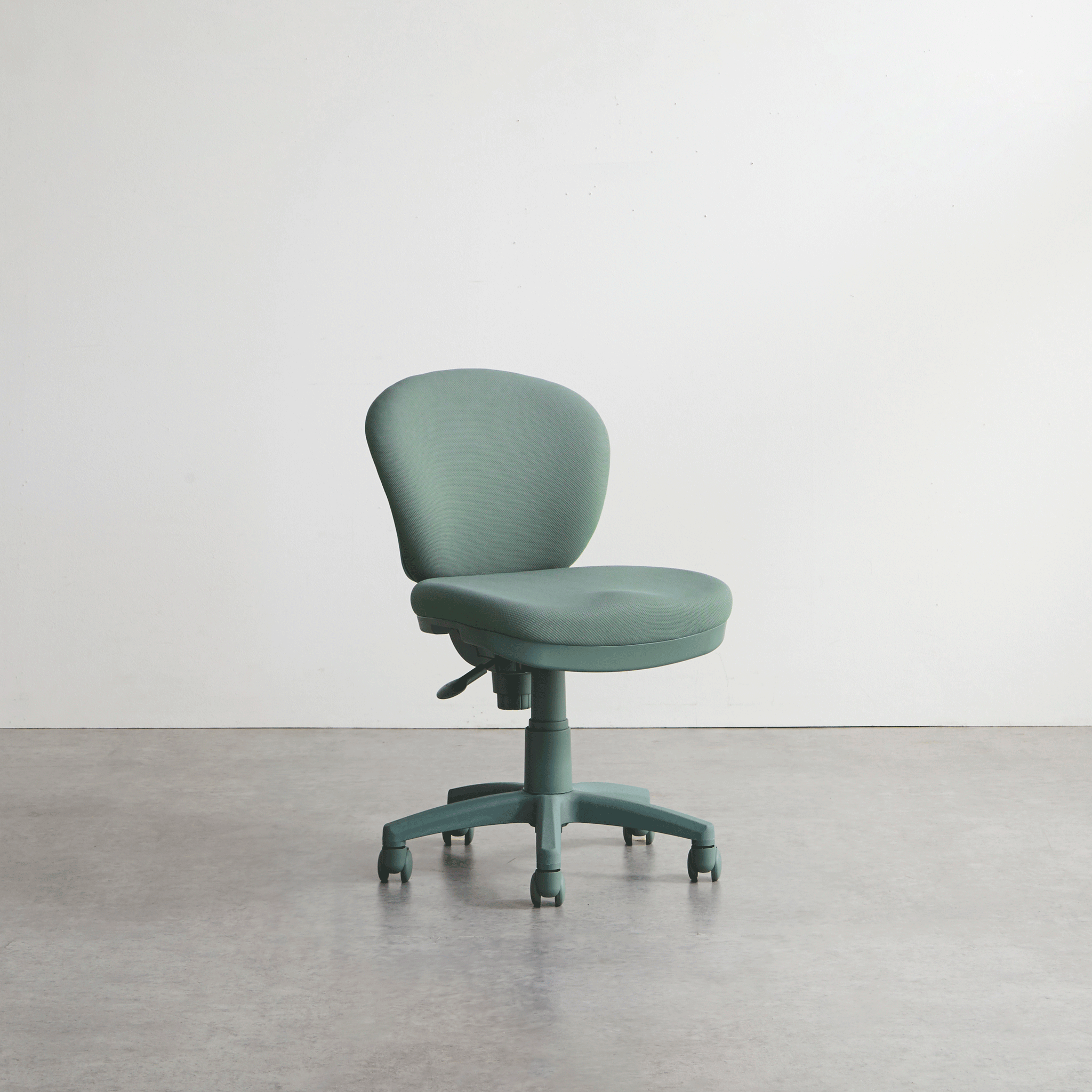 Caspirini デザイナーズチェア Marco Maran直接引取1.5万 Caspirini デザイナーズチェア Marco Maran直接引取1.5万